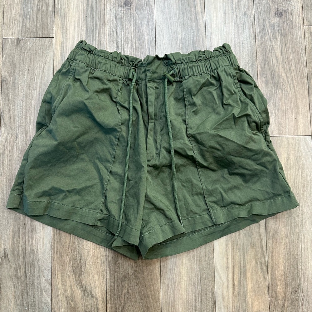 Gap Shorts